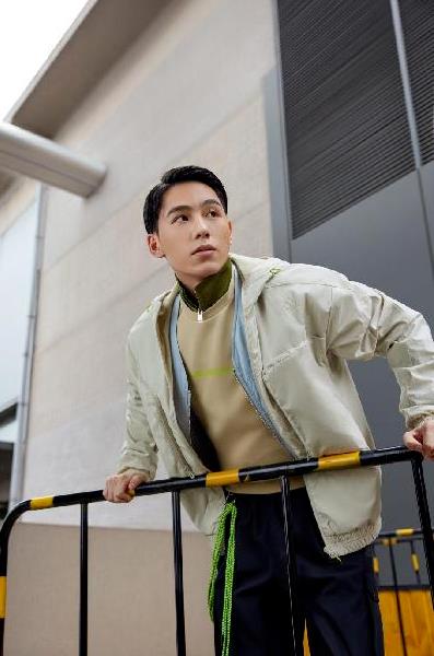 突破出色靈感,阿迪達(dá)斯秋冬外套升格“出色”魅力!
