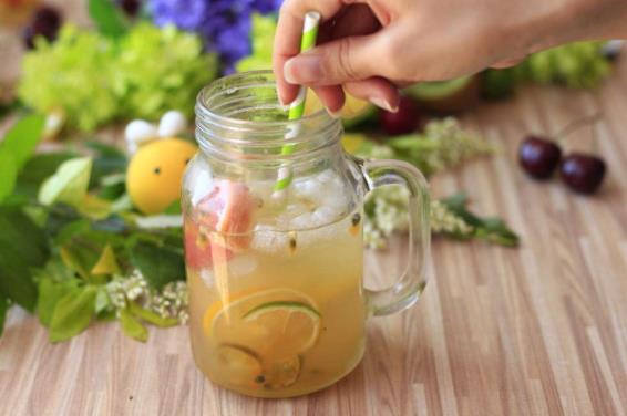 蜂蜜不能和什么一起吃?什么人不適宜喝蜂蜜水