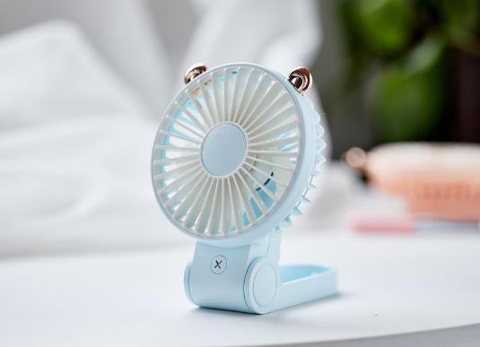 無葉風扇和普通風扇比較哪個好?小風扇充不進去電怎么回事?