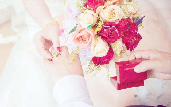 裸婚是什么意思?80后新潮結婚方式 男女對裸婚的態度及看法