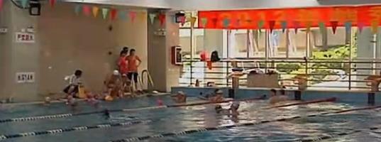 變態(tài)!廣州新年泳池驚現(xiàn)“金魚佬”,連7歲小女生都偷拍!