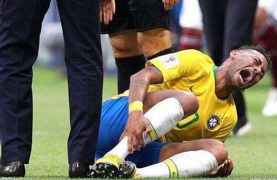 內馬爾滾(Neymar Rolling)是什么意思?眾名宿痛批其假摔 遭球迷惡搞