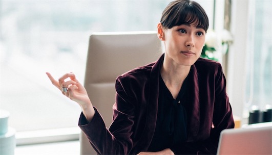 雞婆是什么意思什么梗 雞婆與八婆的區別