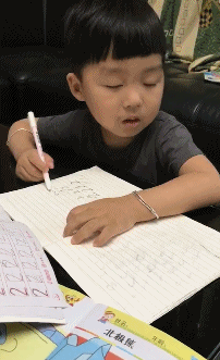 2019年度十大育兒熱詞出爐 學霸都是來報恩的,學渣都是來報仇的