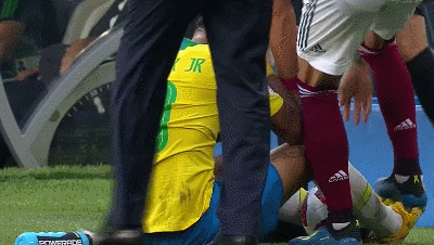 內馬爾滾(Neymar Rolling)是什么意思?眾名宿皆痛批其假摔 遭球迷惡搞