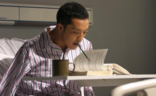 富大龍個人資料簡介 最窮影帝富大龍圖片 富大龍演過的電視劇