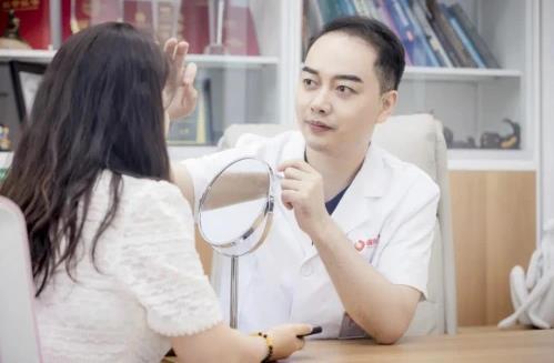 西安國際醫學孫峰醫生《女友雜志》專訪,帶你揭秘眼睛變漂亮的秘密