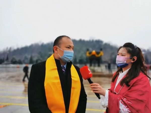紀念醫圣張仲景誕辰1872周年暨“2022春季仲景健康節”開幕 馬云接受采訪.jpg