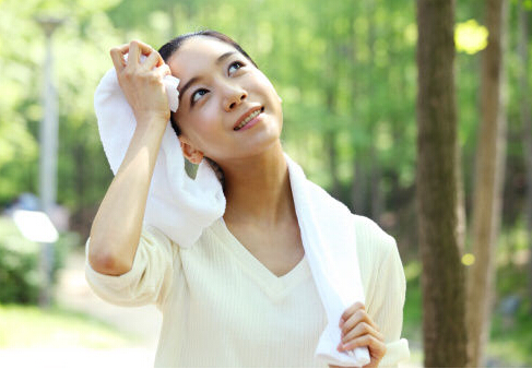 夏天出汗多怎么辦？孩子出汗多是什么原因