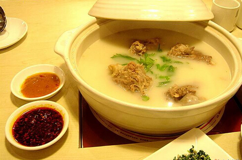 產(chǎn)婦可以吃豬骨嗎？產(chǎn)婦吃豬骨的做法