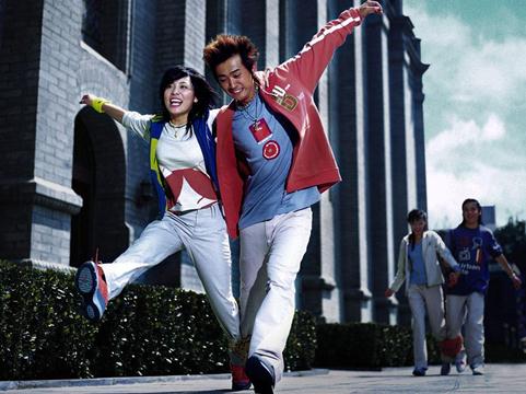 熱戀中的女孩兒有什么表現(xiàn)？熱戀中女孩的十大表現(xiàn)行為