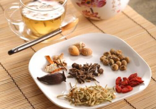 養生中藥零食該怎么吃？吃阿膠棗的好處