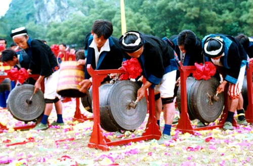 關(guān)于廣西壯族的銅鼓舞，你要知道的