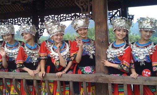 土家風(fēng)情過(guò)大年