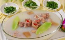 先吃飯還是先喝湯？喝湯的正確方法