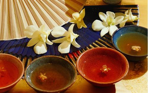 白領(lǐng)如何保護(hù)眼睛視力 七款花茶堪稱防輻射救星