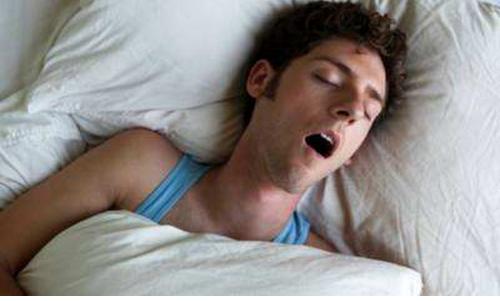 男人為啥老愛(ài)打鼻鼾？