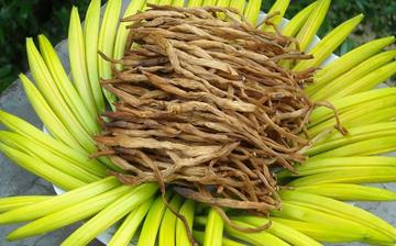 【干黃花】干黃花的營(yíng)養(yǎng)價(jià)值_干黃花怎么做好吃_干黃花的做法大全 【干黃花】干黃花的營(yíng)養(yǎng)價(jià)值_干黃花怎么做好吃_干黃花的做法大全