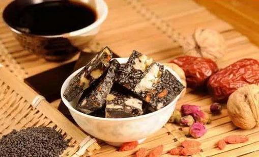 如何吃阿膠最有營(yíng)養(yǎng)？