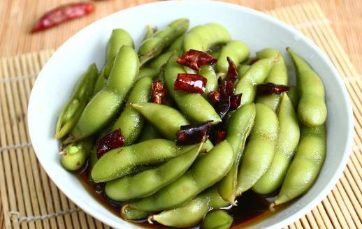 毛豆的功效與營養(yǎng)價(jià)值 挑選煮制毛豆小妙招