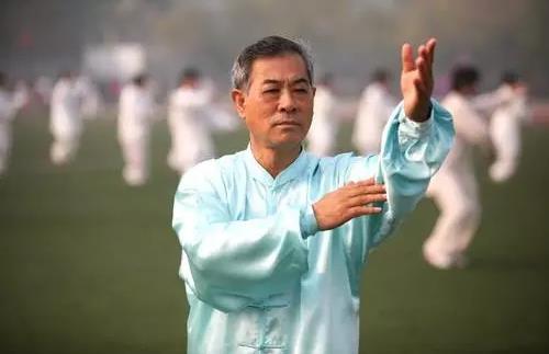 太極拳的節(jié)奏很適合老年人 練習(xí)太極拳的八個注意事項
