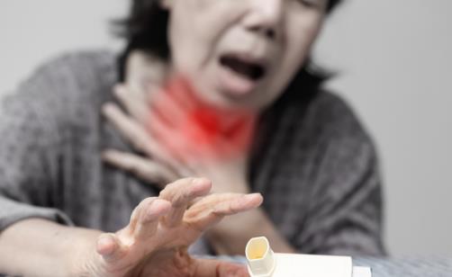 突發哮喘急救不能背 哮喘急救正確的做法分享