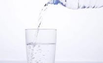 飲水遠離不必要的健康風險 桶裝水和自來水的健康飲用法