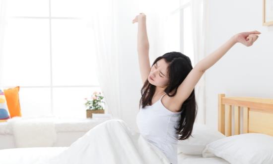 立春養生從伸懶腰開始 揭秘伸懶腰讓人舒服的原因