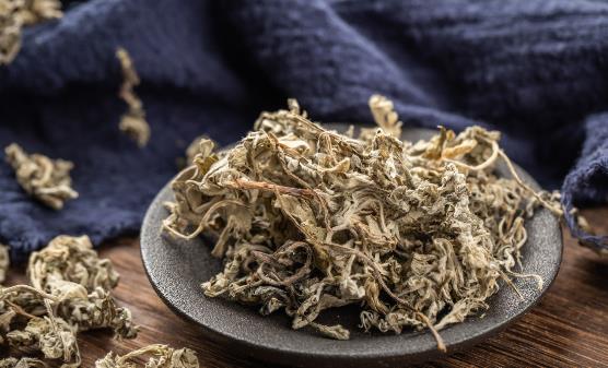 看艾葉灰的神奇功效 正確使用有消炎、殺菌的作用